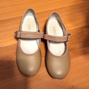 Girls size 11M Capezio Tap Shoes - Tan